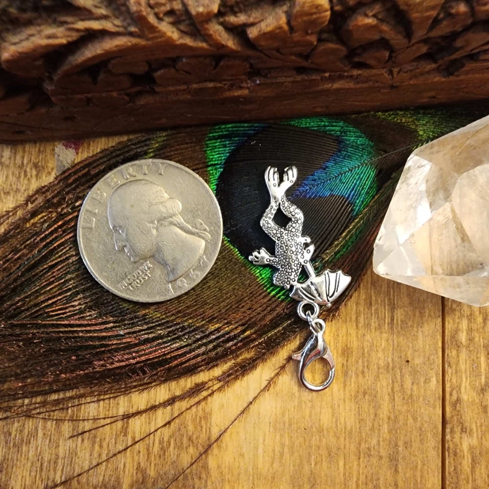 Frog with Umbrella Charm for Frog Charm Bracelet Fairy Princess Toad Charm - Picture 8 of 10